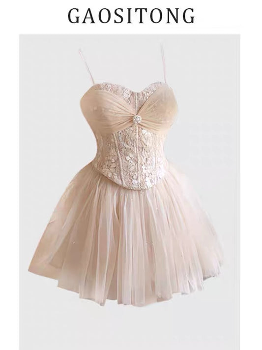 GAOSITONG Pure and Elegant Lace-Trimmed Camisole Set for Spring/Summer 2025 - Glamour-Inspired Glittering Mesh Skirt