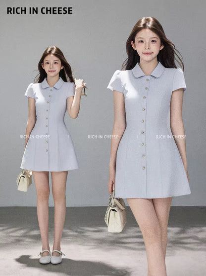Jinchuanchuan "Sea Salt Romance" — A chic, slimming, and waist-cinching summer dress featuring an elegant, high-end "Chanel-style" aesthetic.