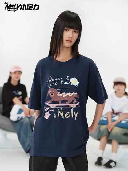 NELY Little Nelly Skateboard Dog Japanese Street Dachshund Puppy Printed Short Sleeve Men and Women Loose Couple T-Shirt