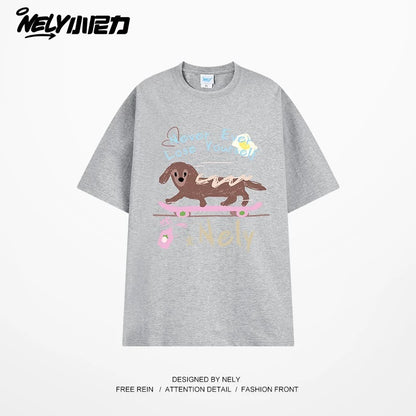 NELY Little Nelly Skateboard Dog Japanese Street Dachshund Puppy Printed Short Sleeve Men and Women Loose Couple T-Shirt