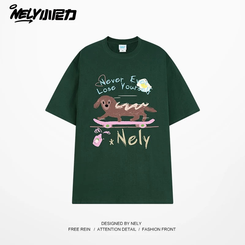 NELY Little Nelly Skateboard Dog Japanese Street Dachshund Puppy Printed Short Sleeve Men and Women Loose Couple T-Shirt