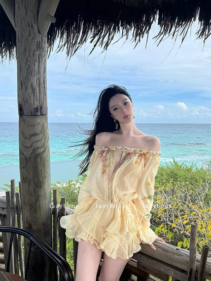 Women's off-shoulder long-sleeve dress—new summer style featuring a chic seaside vacation vibe, tiered print design, and a petite-friendly short cut