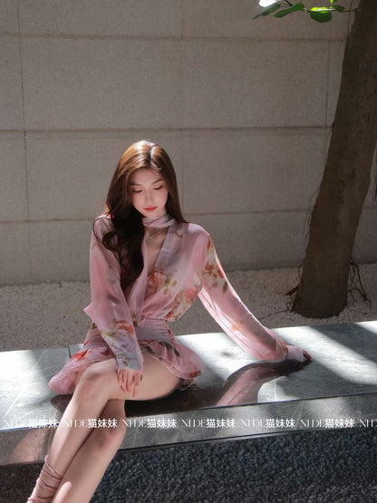 In Stock! [Favorited by 2,158 people] Authentic | Floral V-neck mini dress with ribbon tie