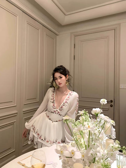 GYOKUU [Barcelona] White Bouquet Embroidered Chiffon Dress