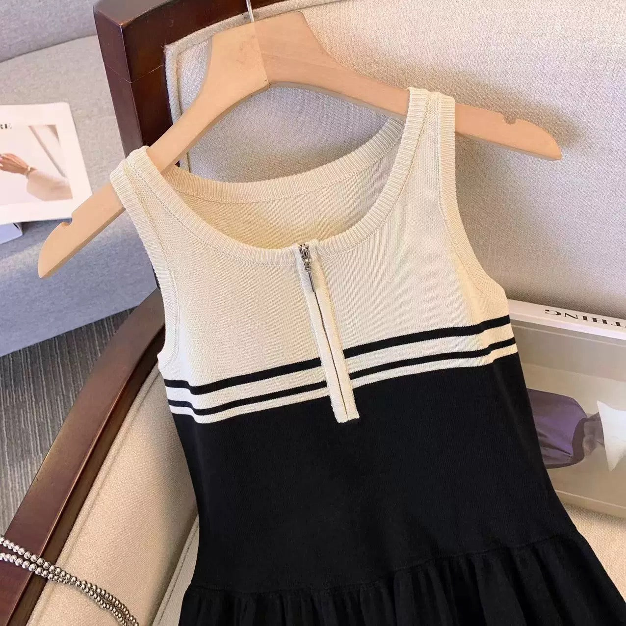 ins Hong Kong style striped sleeveless tank top women's summer gentle style little black skirt design pure desire zipper knitted A-line skirt