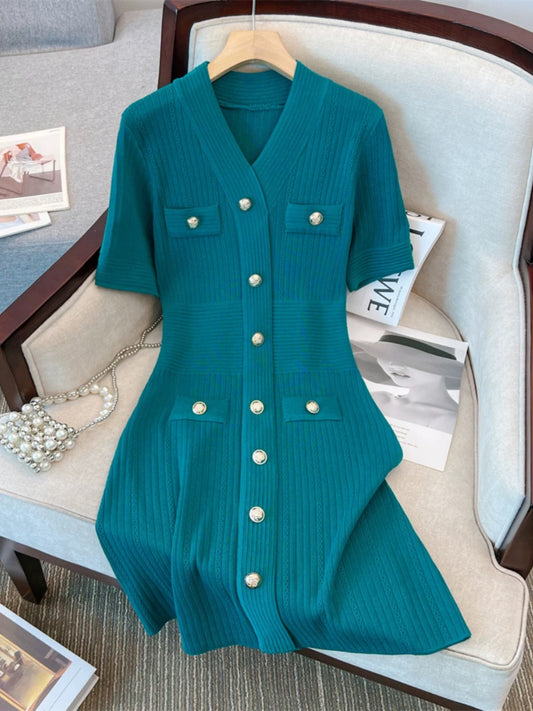 First-line brand discount women's clothing, ladylike temperament, V-neck fashionable thin breathable knitted hip-hugging dress