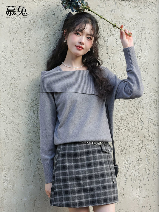 MuTu Korean Style Off-Shoulder Sweater for Women, 2025 Winter New Arrival, Gentle Style, Petite, Loose Knit Top