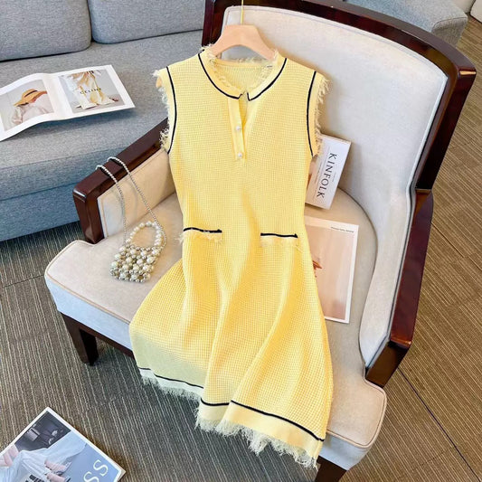 Foreign trade export last single women's clothing cut label big brand genuine pick-up design sense niche small fragrance style sleeveless dress for women