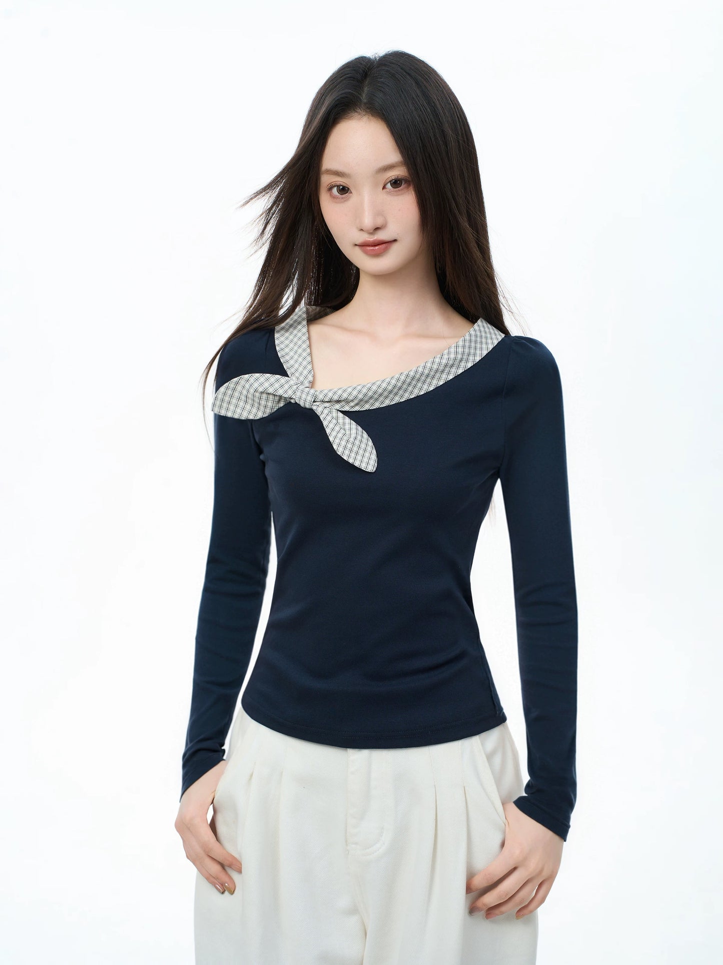 iiiamX Navy Blue Long-Sleeved T-Shirt with Straight Shoulders, Women's Autumn Design, Unique Style, Wide Neckline, Slim Fit Base Layer Top