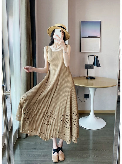 Miyake style pleated dress, high-end French romantic resort style long skirt, sleeveless vest dress, new summer style