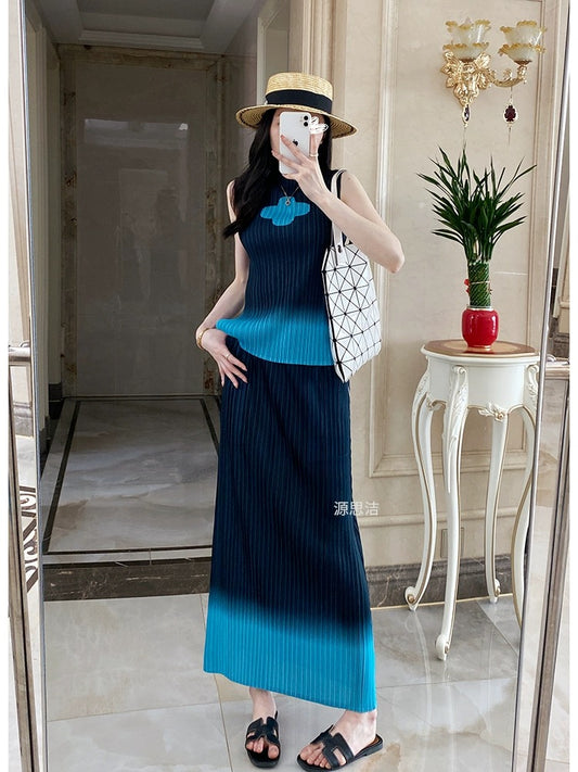 Pleated niche design sweet and spicy top half skirt three-piece suit two-piece women's summer new printed long skirt