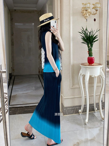 Pleated niche design sweet and spicy top half skirt three-piece suit two-piece women's summer new printed long skirt