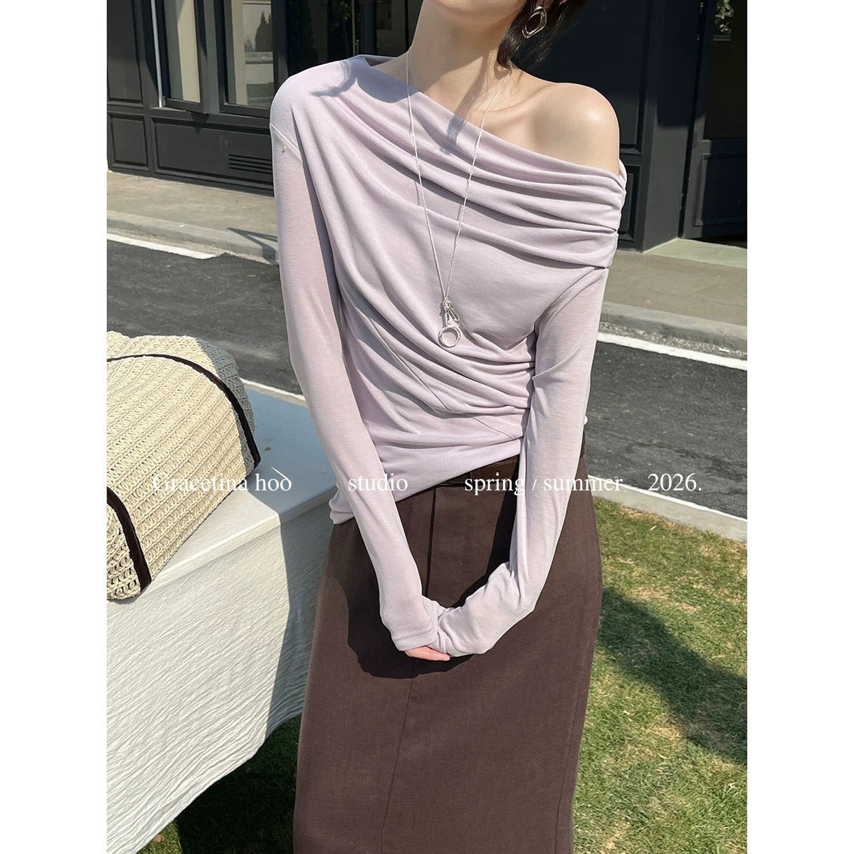 GRACETINA HOO - Off-shoulder pleated simple and stylish versatile long-sleeved T-shirt for commuting and a relaxed fit TB993