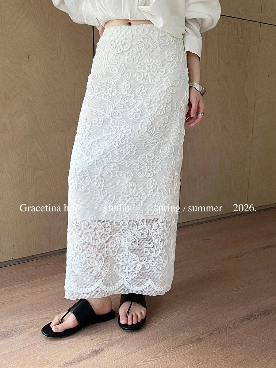 GRACETINA HOO - New French-style hollowed-out heavy-duty coiled rope embroidery lazy and casual versatile midi skirt BQA865
