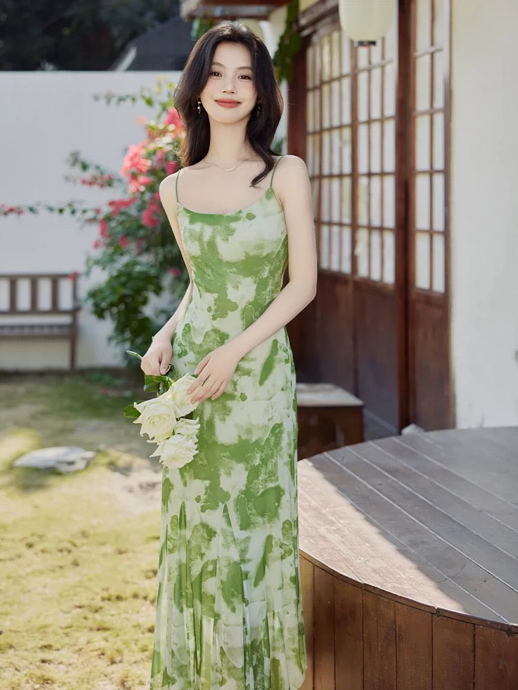 French green suspender dress for women in summer 2024 new style, beaut Lee Nhi Boutique French green suspender dress for women in summer 2024 new style, beaut Lee Nhi Boutique