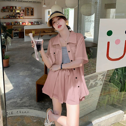 This year's popular fashion casual suits for women in summer 2024 new complete sets with suspenders cardigan shorts three-piece set