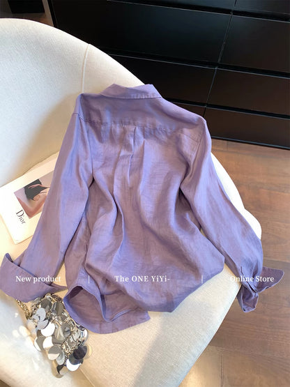 Old Money" style purple collared linen long-sleeve shirt for women—new for Early Autumn 2026; an elegant, relaxed, and effortlessly chic loose-fitting shirt.