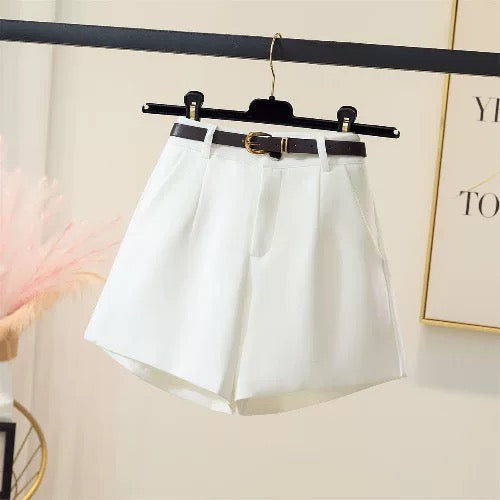 White suit shorts for women new 2025 spring high waist outer wear slim a-line wide leg pants summer casual hot pants