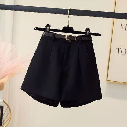 White suit shorts for women new 2025 spring high waist outer wear slim a-line wide leg pants summer casual hot pants