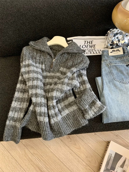 Jade Closet flagship store recommendation: Merlad's sweet-style collared half-zip color-blocked striped knit sweater.
