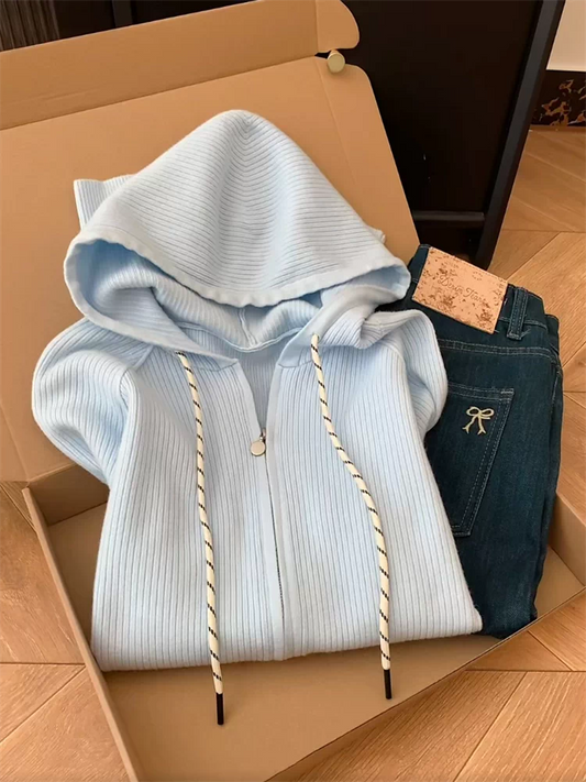 A must-have! This high-quality double-zip hooded knit cardigan is a super stylish and versatile new autumn/winter sweater.