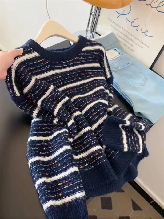 A must-have! This relaxed-fit color-blocked striped and polka dot long-sleeved knit sweater is perfect for winter, exuding a sophisticated and soft feel.