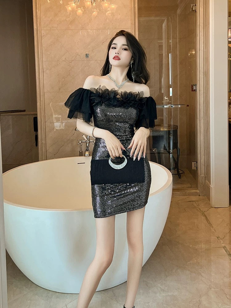 Sexy one-shoulder dress for women summer 2025 new French style lady high-end black sequined hip skirt