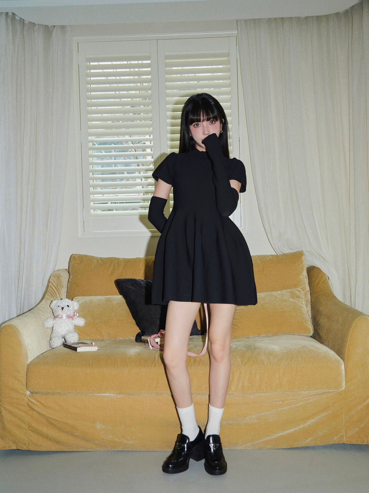 avenement/high-end short-sleeved knitted dress women's waist slimming A-line tutu skirt temperament little black dress