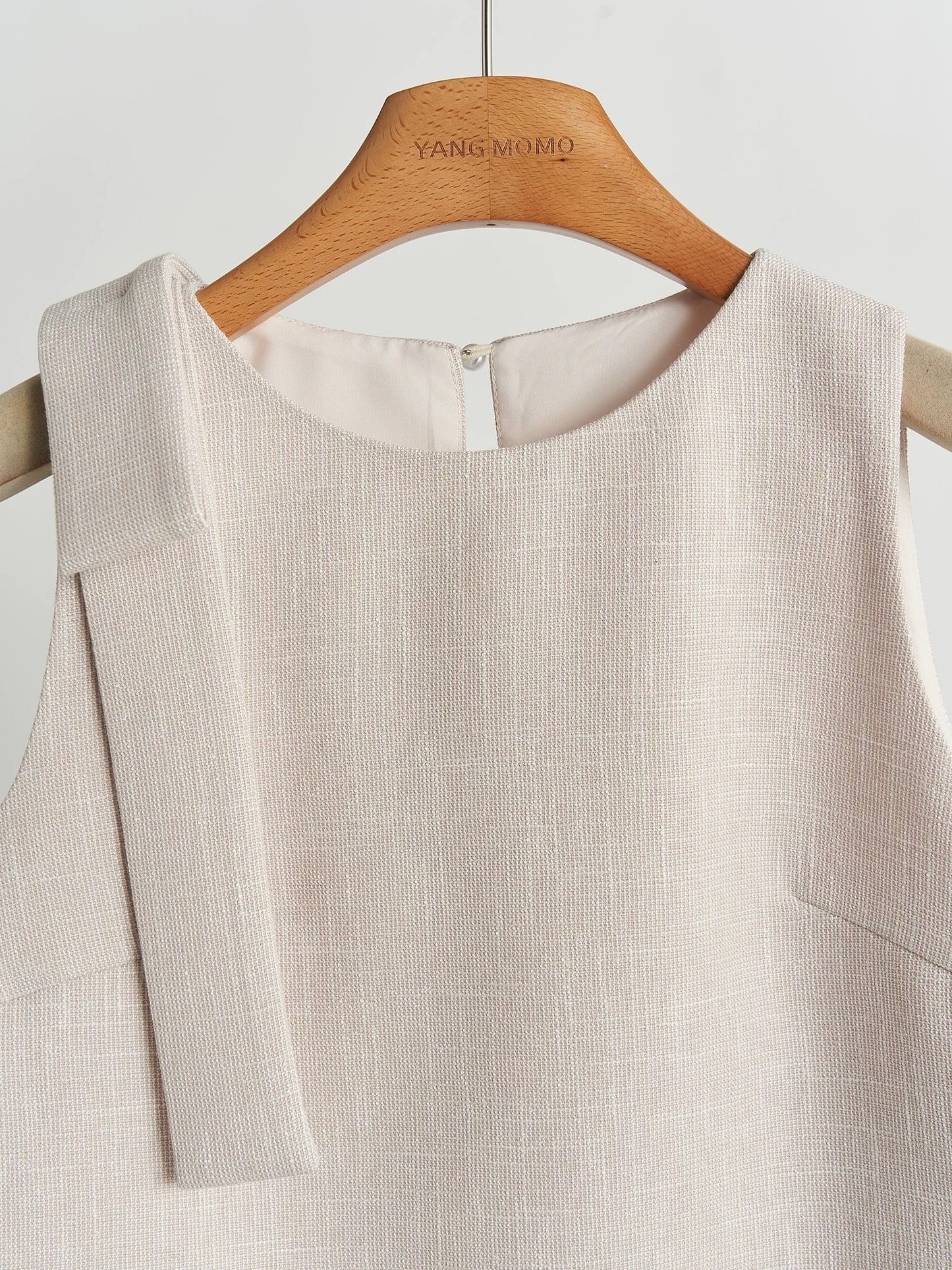 French  style sleeveless vest temperament age-reducing top skirt suit 2025 new women's summer wear