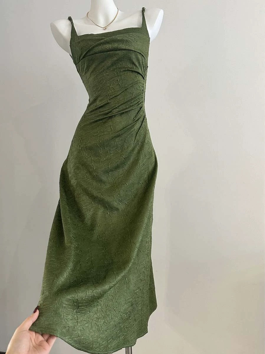 Wind and smoke / streamer textured satin dress French retro green suspender dress slim long dress