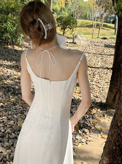 Wind and smoke / streamer textured satin dress French retro green suspender dress slim long dress