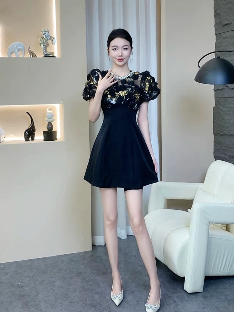 French dress women 2025 new summer light luxury high-end sense sweet or salty heavy work piece receiving waist A-line skirt