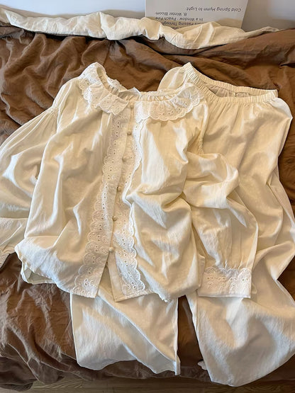 Japanese-style minimalist cotton-gauze pajama set for women—2026 spring new arrival featuring lace trim, a loose fit, and long sleeves with trousers.