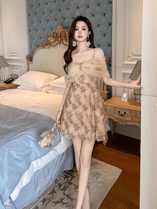 This year's popular French light luxury high-end lace suspenders waist slim dress one shoulder dress female summer