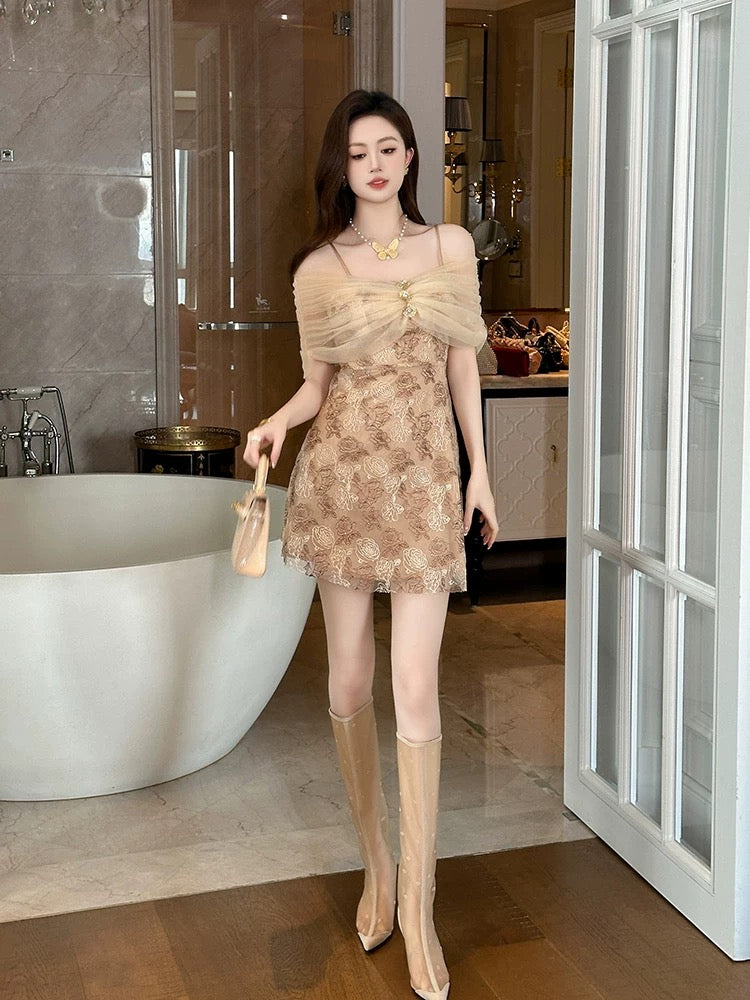 This year's popular French light luxury high-end lace suspenders waist slim dress one shoulder dress female summer