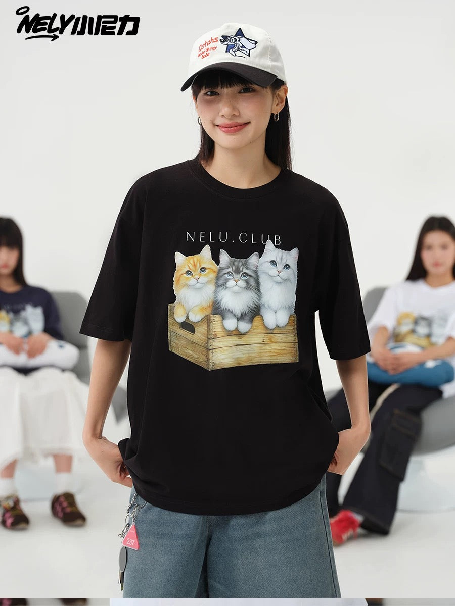 NELY Little Nelly Cartoon Cute Cat Short Sleeve T-shirt for Men and Women Summer American Retro Chic Hong Kong Style Tops Trend
