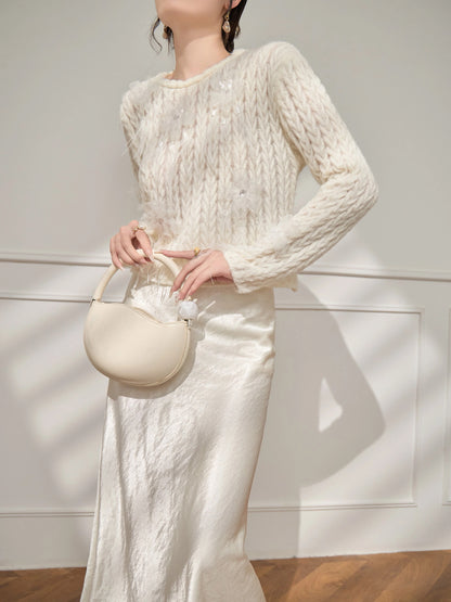 Lulu's style simple round neck sweater for commuting, new autumn 2025, elegant sequin design, long-sleeved knitwear.