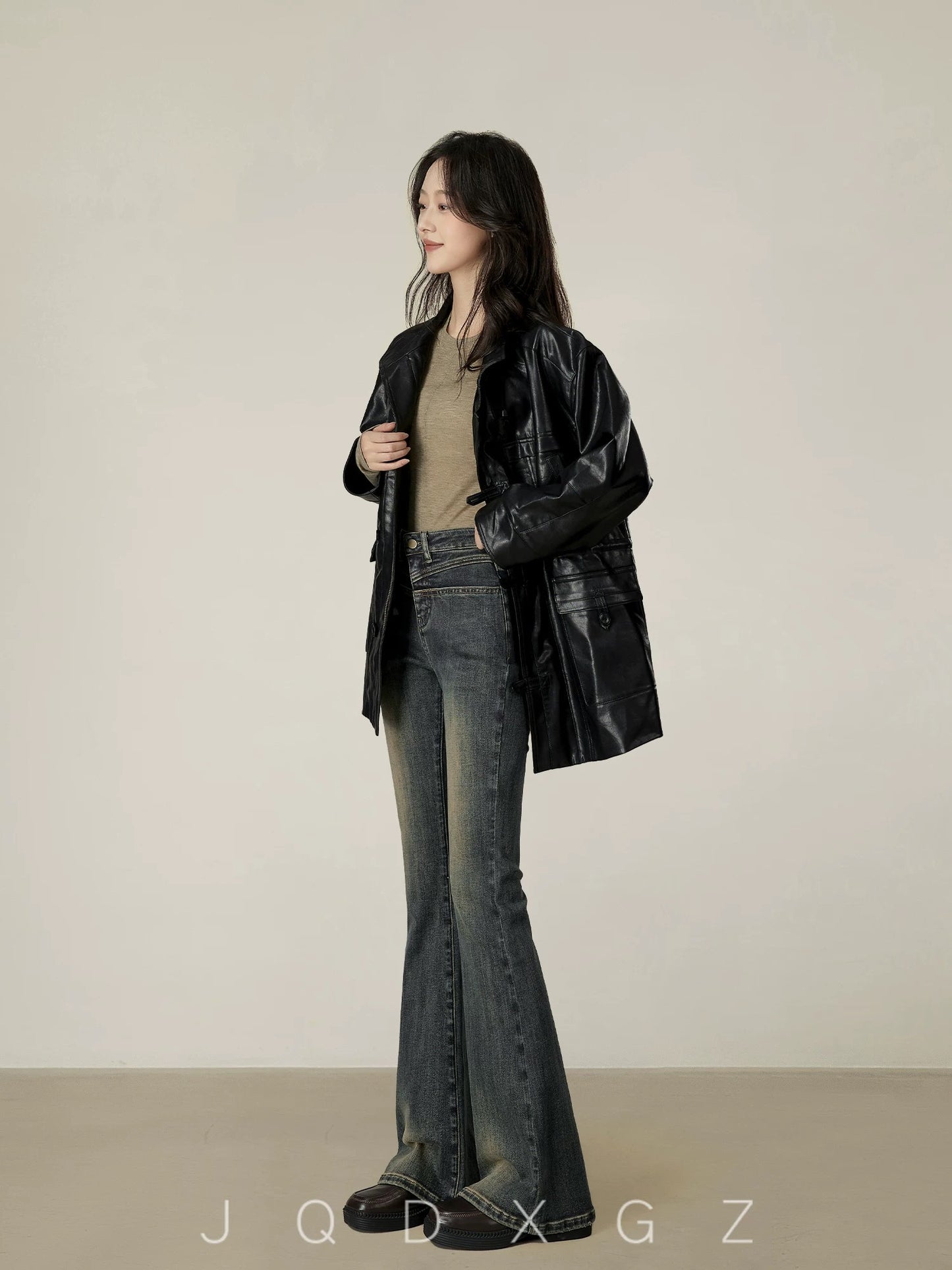 The rise of small American retro bell-bottom high-waisted slim jeans for women in spring and autumn style distressed slightly flared pants