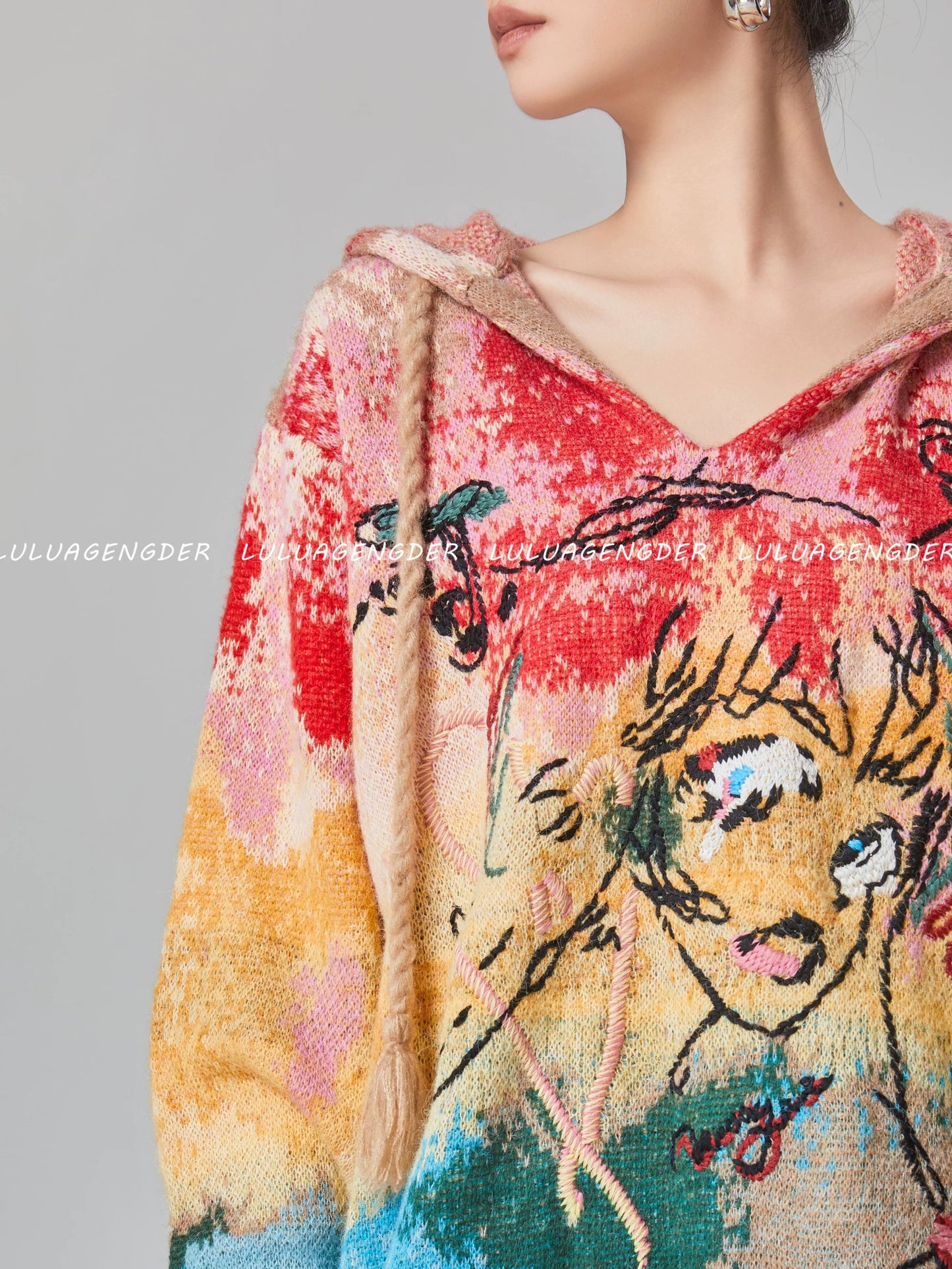 Lulu's style, unique and slimming knitted top, trendy graffiti print hooded sweater.