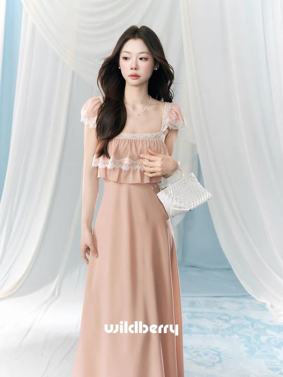 A small wild berry pink square neck short-sleeved dress, a new spring style for women, with a faux two-piece design and a fitted waist, elegant long dress.