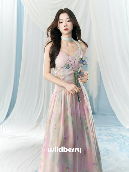 A Little Wild Berry French-Style Waist-Defining Slip Dress for Women, 2026 Summer New Arrival, High-End and Gentle Long Dress