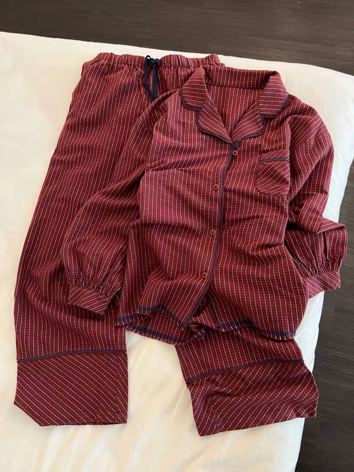 Women's Retro Red Striped Long-Sleeve Pajama Set – New Autumn Style; Loose Cardigan & Pants; Suitable for Lounging or Casual Outings.