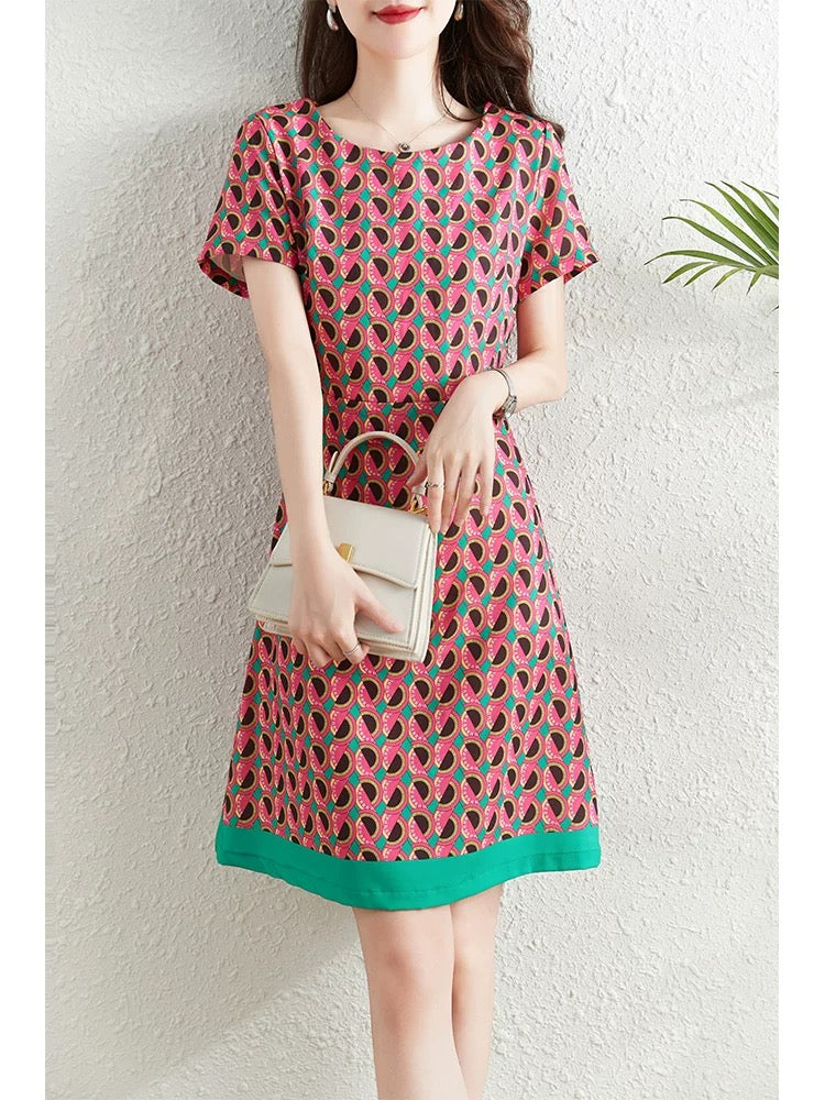 Fashionable age-reducing printed dress for women summer 2024 new French style waist slimming elegant a-line skirt