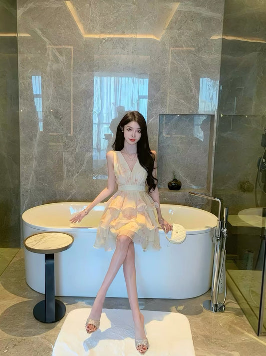 JustQin【Romantic Full House】2026 New Summer Sexy Waist-Slimming Short Dress V-Neck Chiffon Dress for Women