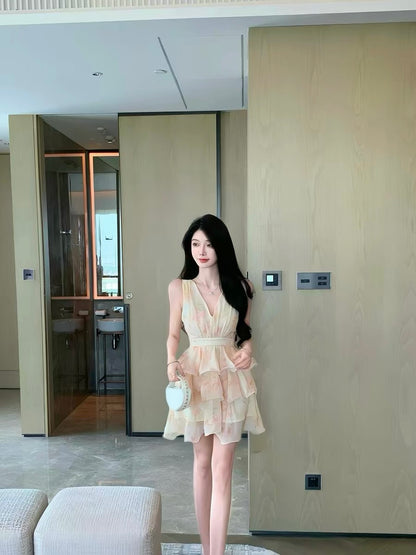 JustQin【Romantic Full House】2026 New Summer Sexy Waist-Slimming Short Dress V-Neck Chiffon Dress for Women