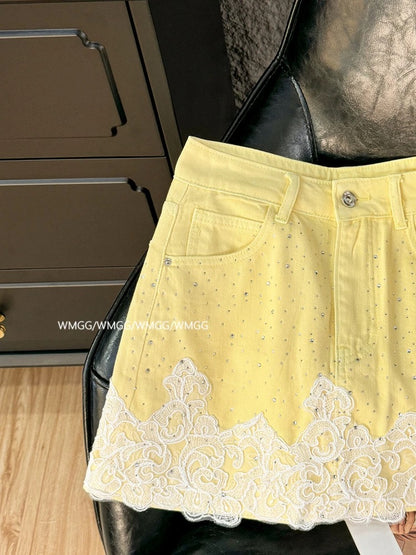 Yellow denim skirt female 2025 new style small a-line lace diamond-studded cool queen wear hip skirt