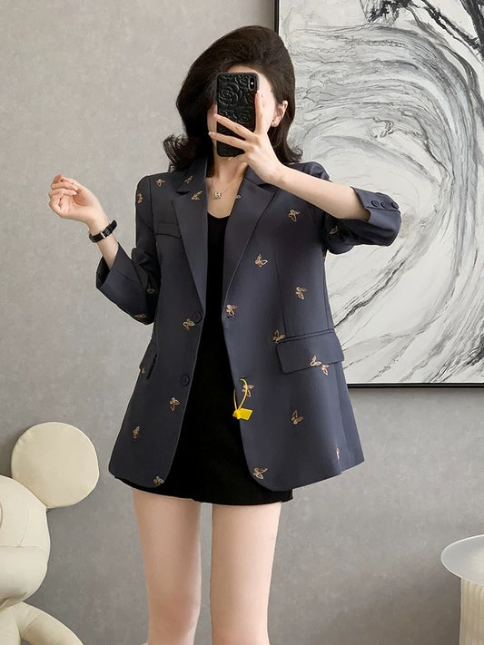 2025 Autumn Long-Sleeved Fashionable Professional Suit Jacket for Women, Elegant Loose Fit, Light Professional Style, Casual and High-End.
