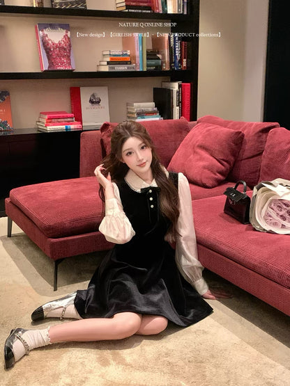Yang Xiaojuan MIU-style "faux-layered" black velvet dress featuring a Peter Pan collar and a waist-cinching silhouette—perfect for birthdays or special occasions.