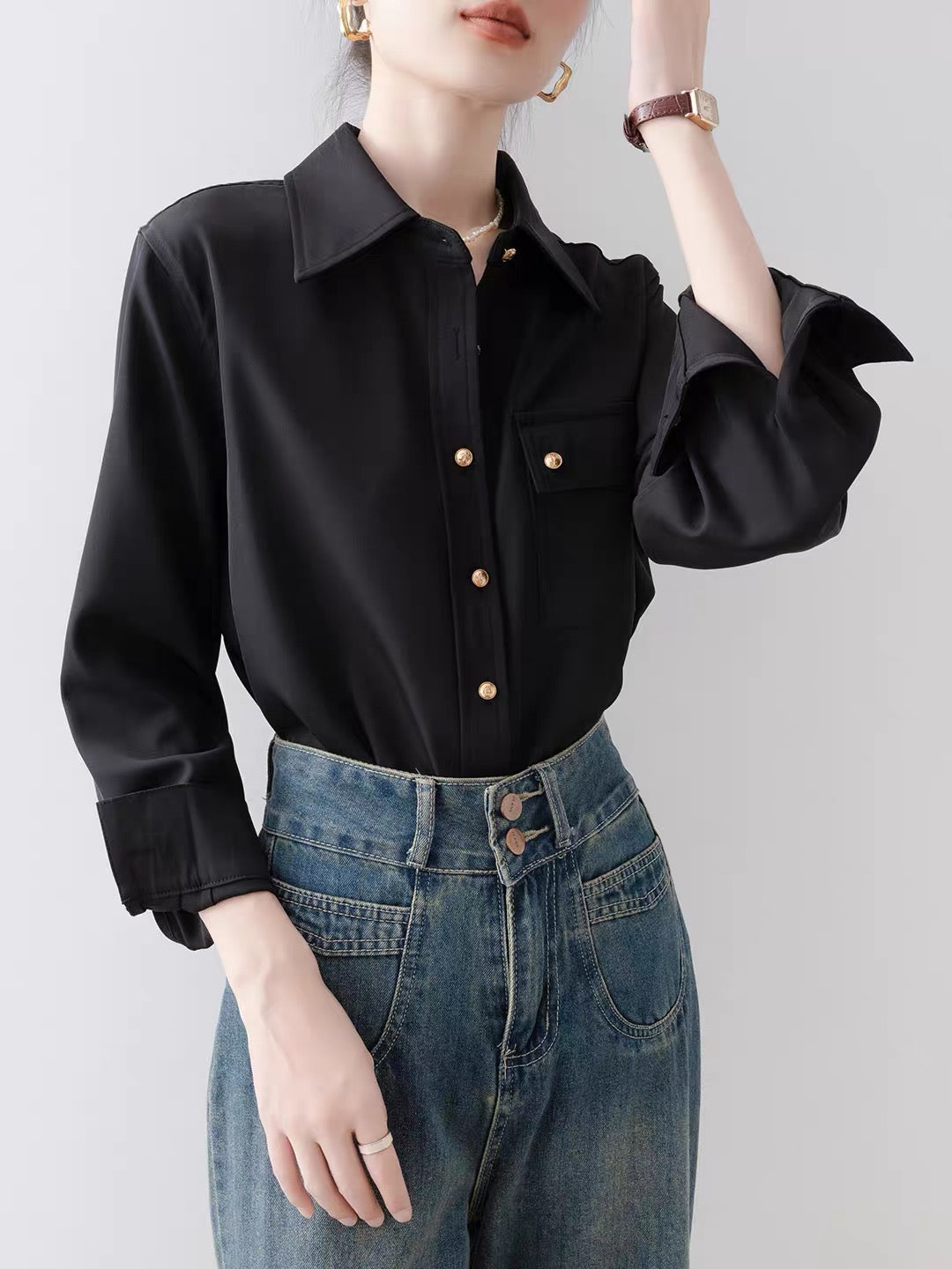 Women's French-style black loose long-sleeve shirt (2026 new arrival); a sophisticated, premium-feel top ideal for smart-casual office wear and commuting.