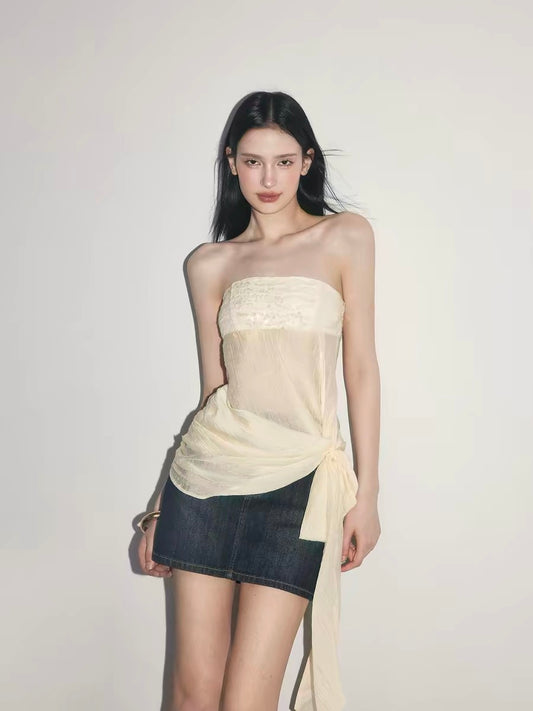 Matin Gris textured pleated sequined strapless top with a twisted long ribbon hem and loose lyocell fabric.